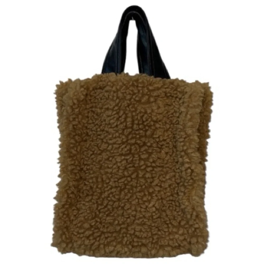 Stand Studio Leia Faux Fur Sherpa Tote Bag In Nougat